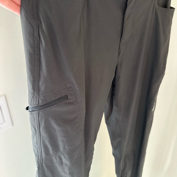 Eddie Bauer Gray Cargo Pants Lightweight Performance - Picture 3 of 9